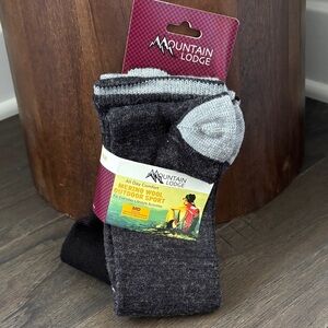 Mountain Lodge 2pk 62% Merino wool outdoor sport socks, woman’s 4-10,men’s 4-8